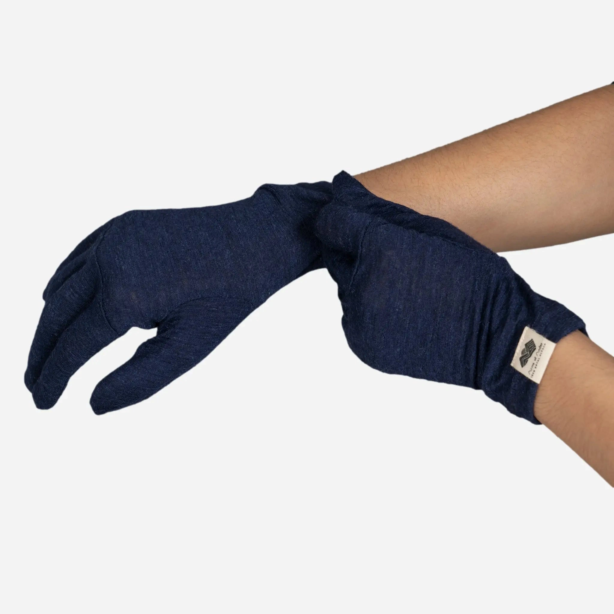 Cozy Hands Ahead: Alpaca Wool Ultralight Glove Liners for Any Adventure